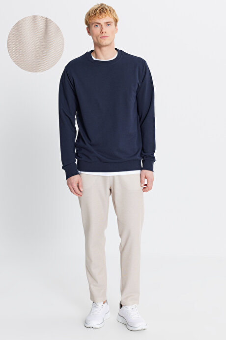 Pamuklu Standart Fit Normal Kesim Beli Bağlamalı Yan Cepli Jakarlı Bej Eşofman Altı resmi