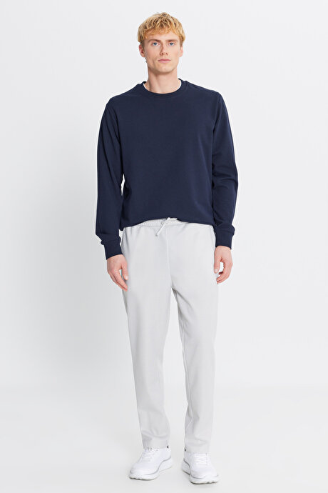 Pamuklu Standart Fit Normal Kesim Beli Bağlamalı Yan Cepli Jakarlı Gri Eşofman Altı resmi