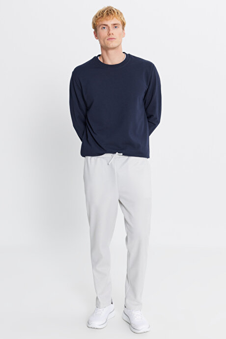 Pamuklu Standart Fit Normal Kesim Beli Bağlamalı Yan Cepli Jakarlı Gri Eşofman Altı resmi