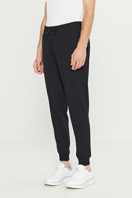 Pamuklu Standart Fit Beli Bağlamalı Desenli Yan Cepli Siyah Eşofman Altı resmi