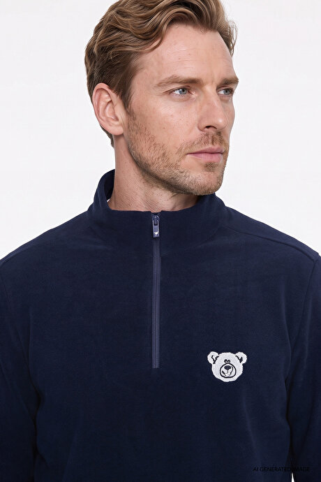 Anti-Pilling Tüylenme Yapmayan Soğuk Geçirmez Standart Fit Bato Yaka Nakışlı Sweatshirt Lacivert Polar resmi