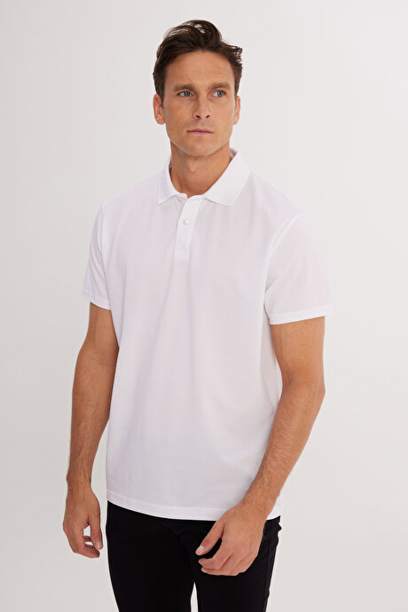 Pamuklu Slim Fit Dar Kesim Polo Yaka Beyaz Tişört resmi
