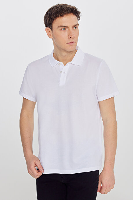Pamuklu Slim Fit Dar Kesim Polo Yaka Beyaz Tişört resmi