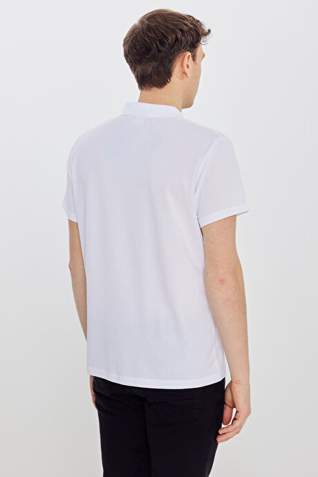 Pamuklu Slim Fit Dar Kesim Polo Yaka Beyaz Tişört resmi