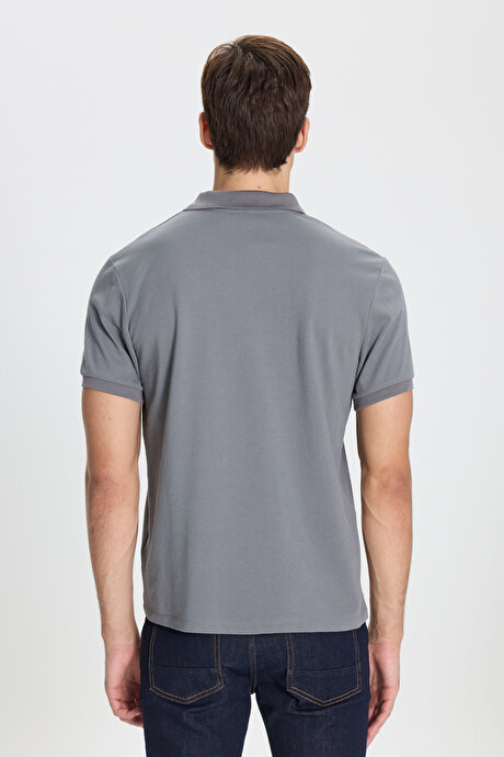 Pamuklu Slim Fit Dar Kesim Polo Yaka Gri-Gri Tişört resmi