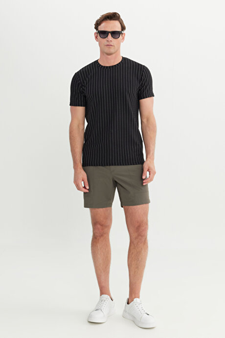 Slim Fit Dar Kesim Bisiklet Yaka Esnek Siyah Tişört resmi