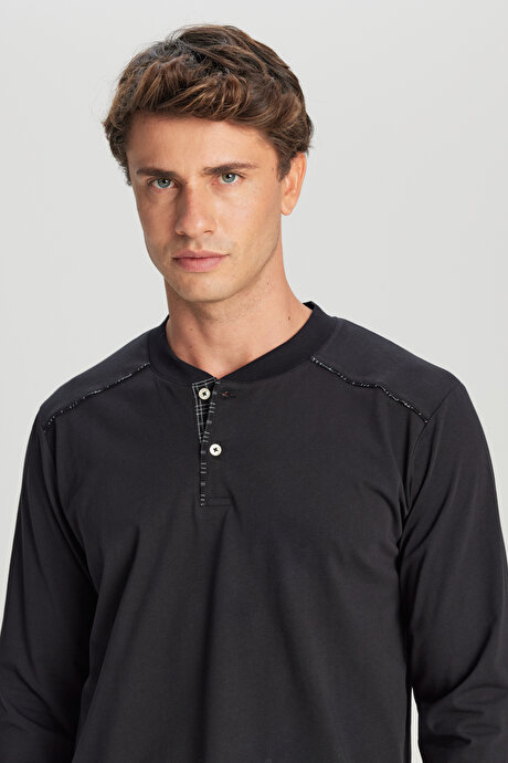 %100 Pamuk Standart Fit Normal Kesim Hakim Yaka Desenli Cepli Siyah Pijama Takımı resmi