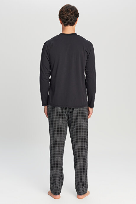 %100 Pamuk Standart Fit Normal Kesim Hakim Yaka Desenli Cepli Siyah Pijama Takımı resmi