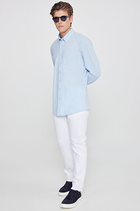 Pamuklu Tailored Slim Fit Dar Kesim Düğmeli Yaka Örme Açık Mavi Gömlek resmi