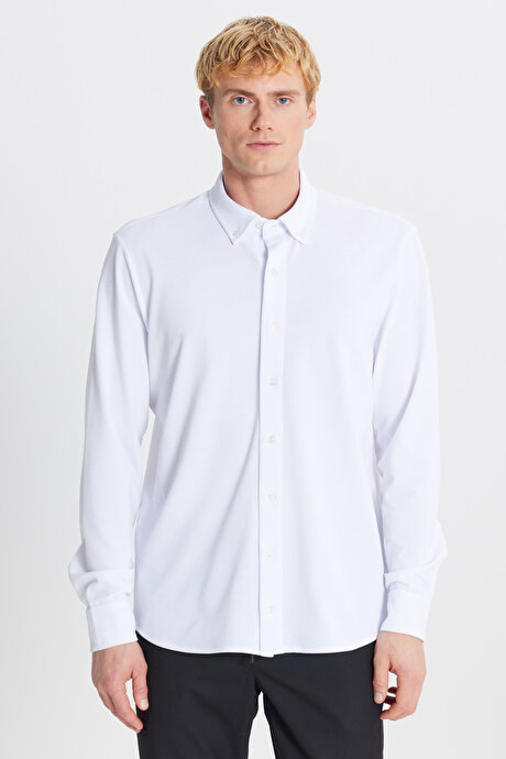 Pamuklu Tailored Slim Fit Dar Kesim Düğmeli Yaka Örme Beyaz Gömlek resmi