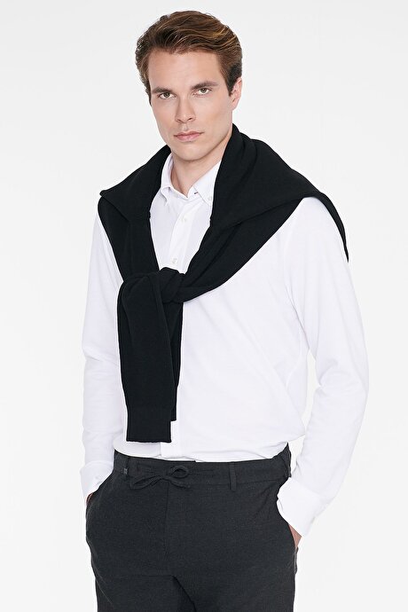 Pamuklu Tailored Slim Fit Dar Kesim Düğmeli Yaka Örme Beyaz Gömlek resmi