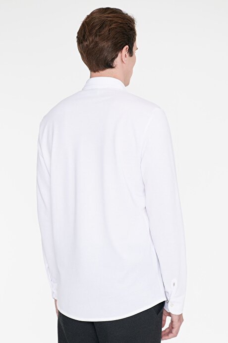 Pamuklu Tailored Slim Fit Dar Kesim Düğmeli Yaka Örme Beyaz Gömlek resmi