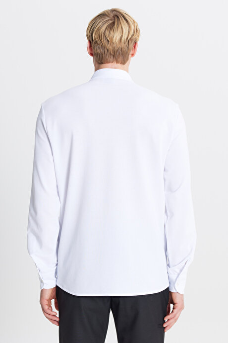 Pamuklu Tailored Slim Fit Dar Kesim Düğmeli Yaka Örme Beyaz Gömlek resmi