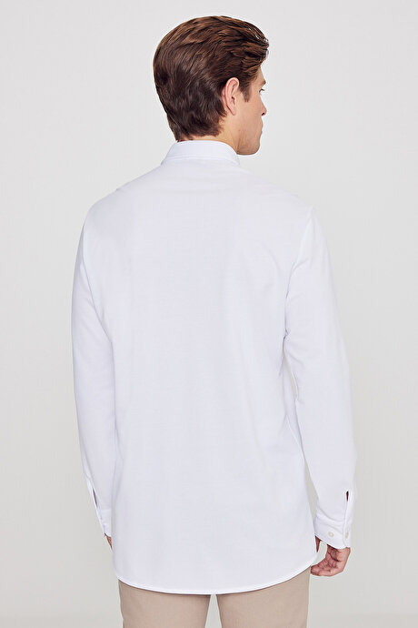 Pamuklu Tailored Slim Fit Dar Kesim Düğmeli Yaka Örme Beyaz Gömlek resmi