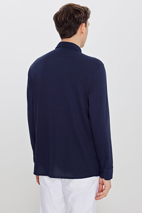 Pamuklu Tailored Slim Fit Dar Kesim Düğmeli Yaka Örme Lacivert Gömlek resmi