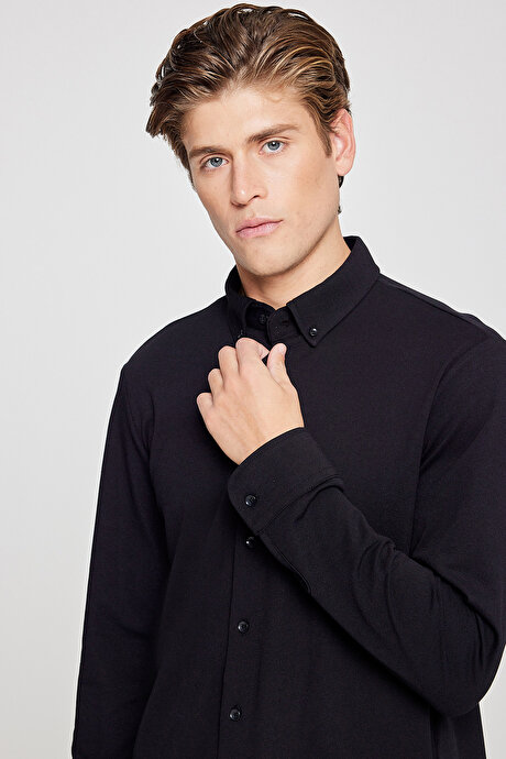 Pamuklu Tailored Slim Fit Dar Kesim Düğmeli Yaka Örme Siyah Gömlek resmi