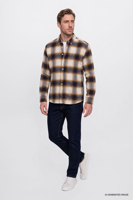 Oversize Fit Bol Kesim Gizli Düğmeli Yaka Ekose Desenli Flanel Ekru-Lacivert Gömlek resmi