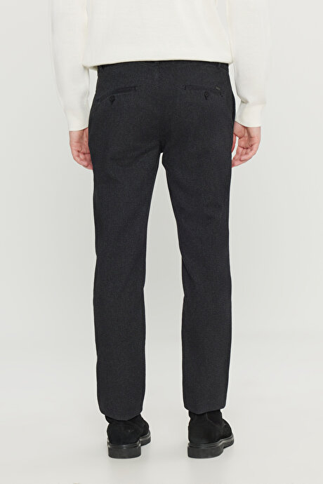 Pamuklu Slim Fit Dar Kesim Yan Cepli Armürlü Esnek Casual Siyah Pantolon resmi