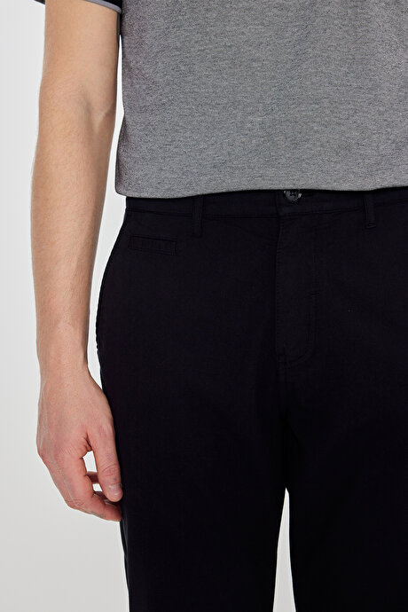 Pamuklu Slim Fit Dar Kesim Yan Cepli Armürlü Esnek Siyah Pantolon resmi