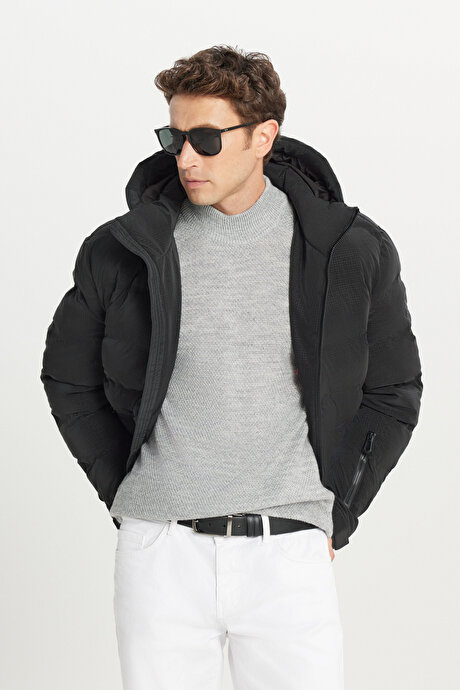 Standart Fit Normal Kesim Kapüşonlu Dik Yaka Yan Cepli Desenli Casual Siyah Mont resmi
