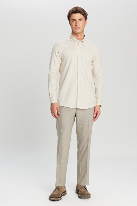 %100 Pamuk Slim Fit Dar Kesim Düğmeli Yaka Diagonal Desenli Flanel Bej Gömlek resmi