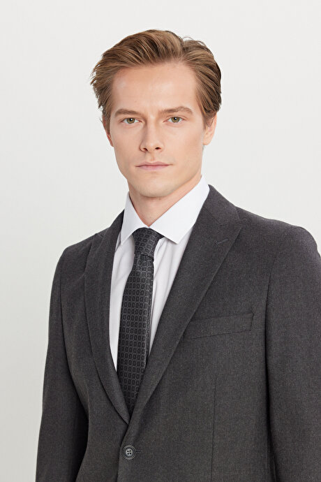 %100 Yün Slim Fit Dar Kesim Kırlangıç Yaka Torba Cepli Antrasit Takım Elbise resmi