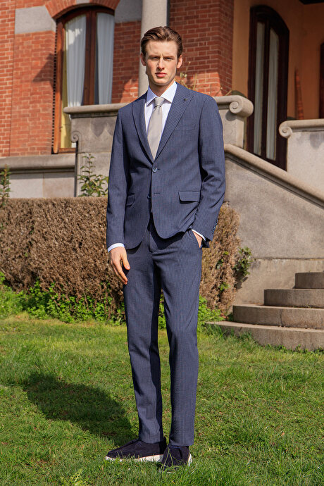 Ekstra Slim Fit Dar Kesim Kırlangıç Yaka Kapak Cepli Çizgili Gofre Desenli Esnek Lacivert Takım Elbise resmi