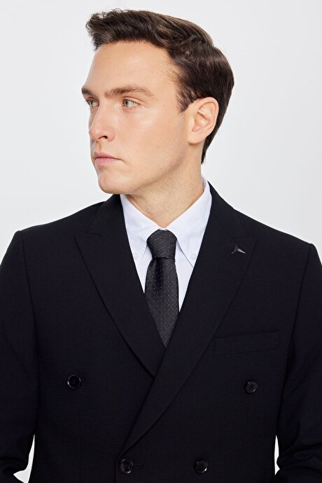 Slim Fit Dar Kesim Kırlangıç Yaka Kapak Cepli Düz Gofre Desenli Kruvaze Siyah Takım Elbise resmi