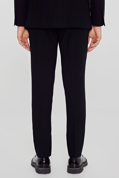 Slim Fit Dar Kesim Kırlangıç Yaka Kapak Cepli Düz Gofre Desenli Kruvaze Siyah Takım Elbise resmi