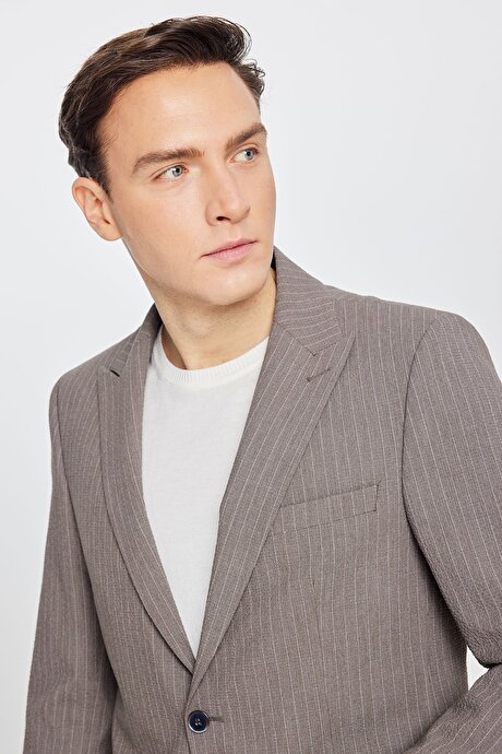 Slim Fit Dar Kesim Kırlangıç Yaka Kapak Cepli Çizgili Esnek Kahverengi Takım Elbise resmi