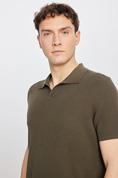 %100 Pamuk Standart Fit Polo Yaka Jakarlı Triko Haki Tişört resmi