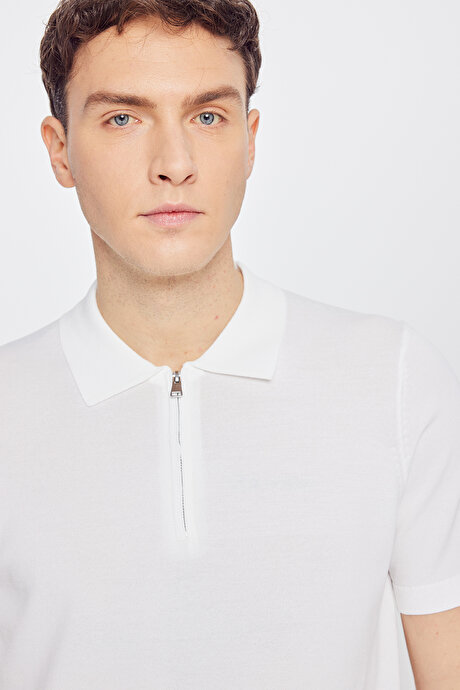 Standart Fit Normal Kesim Polo Yaka Triko Ekru Tişört resmi