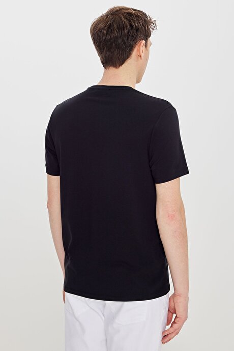 Pamuklu Standart Fit Bisiklet Yaka Basic Siyah Tişört resmi