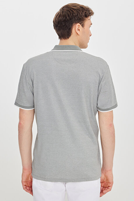 Pamuklu Comfort Fit Rahat Kesim Polo Yaka Cepli Haki Tişört resmi