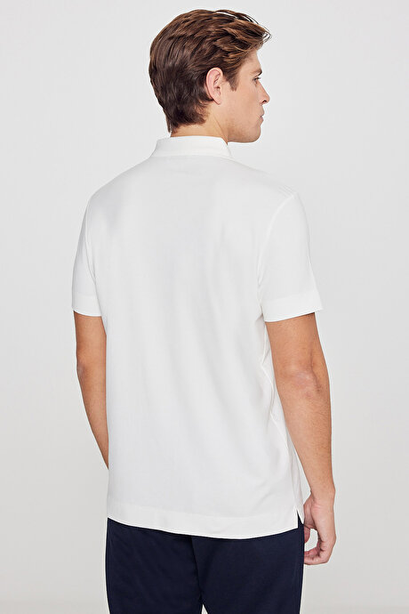 Standart Fit Normal Kesim Polo Yaka Esnek Ekru Tişört resmi