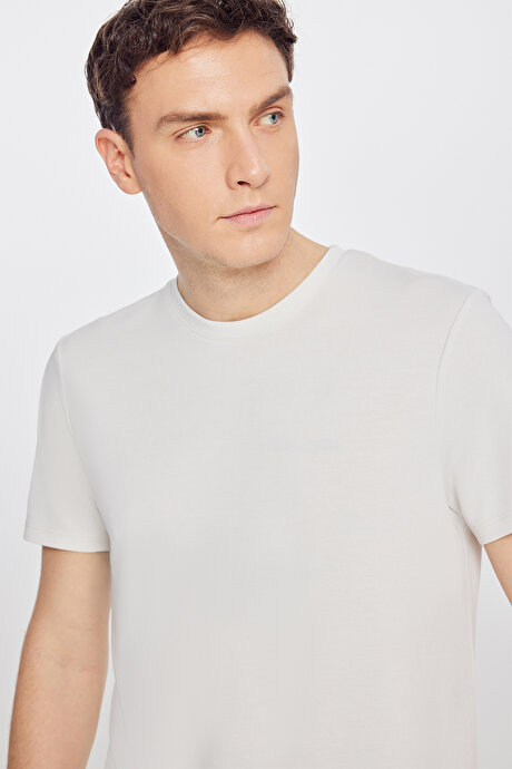 Yumuşak Dokulu Slim Fit Dar Kesim Bisiklet Yaka Bej Tişört resmi