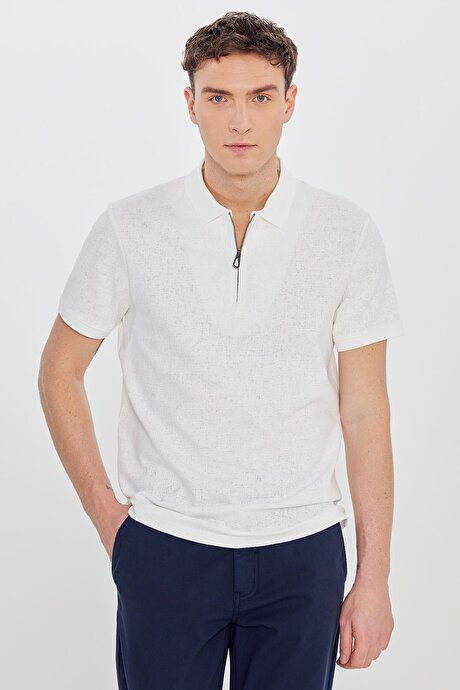 Pamuklu Slim Fit Dar Kesim Polo Yaka Jakarlı Esnek Beyaz Tişört resmi