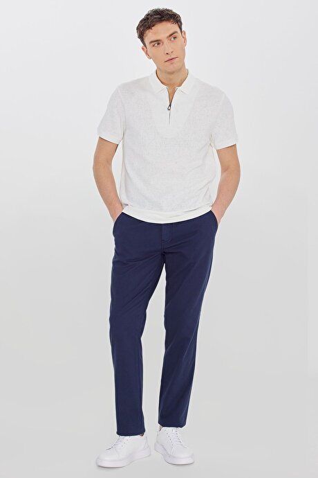 Pamuklu Slim Fit Dar Kesim Polo Yaka Jakarlı Esnek Beyaz Tişört resmi