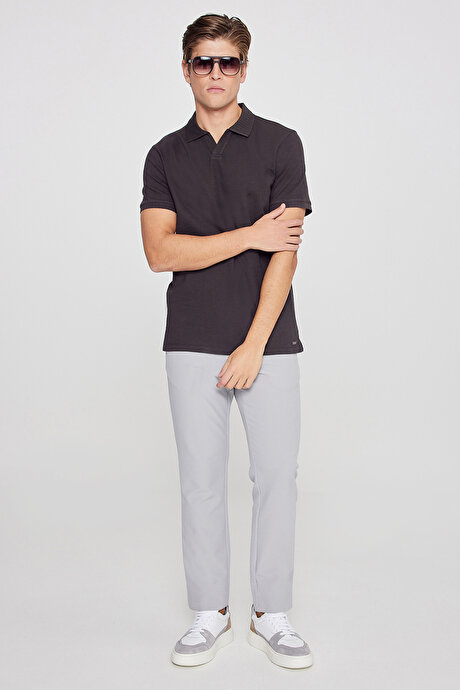 %100 Pamuk Slim Fit Dar Kesim Polo Yaka Jakarlı Kahverengi Tişört resmi