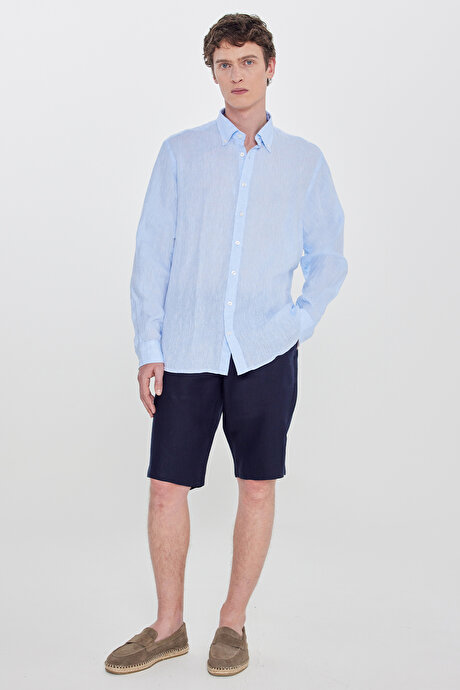 %100 Keten Comfort Fit Rahat Kesim Düğmeli Yaka Mavi Gömlek resmi