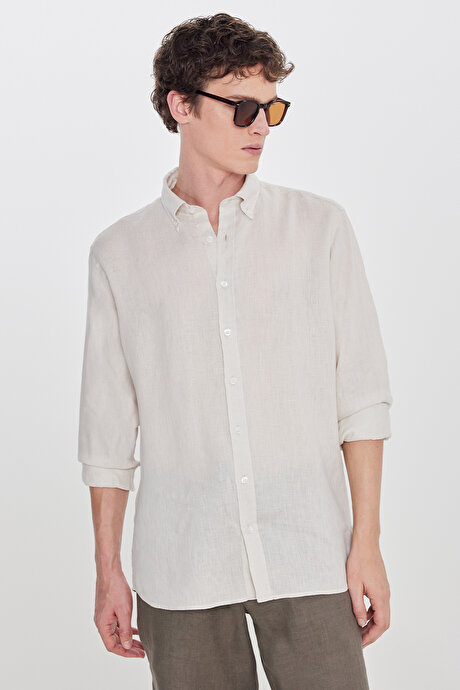 %100 Keten Comfort Fit Rahat Kesim Düğmeli Yaka Bej Gömlek resmi