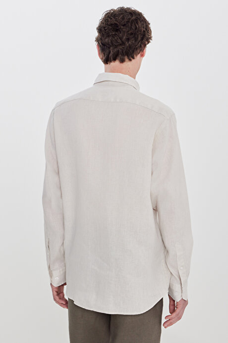 %100 Keten Comfort Fit Rahat Kesim Düğmeli Yaka Bej Gömlek resmi