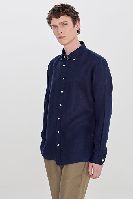 %100 Keten Comfort Fit Rahat Kesim Düğmeli Yaka Lacivert Gömlek resmi