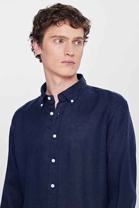 %100 Keten Comfort Fit Rahat Kesim Düğmeli Yaka Lacivert Gömlek resmi