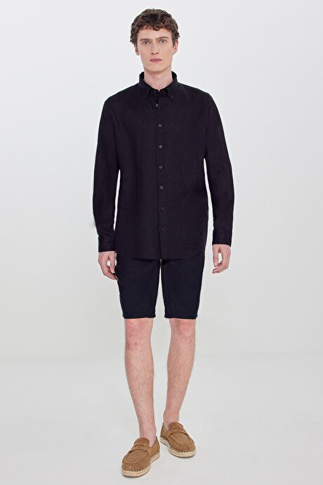 %100 Keten Comfort Fit Rahat Kesim Düğmeli Yaka Siyah Gömlek resmi