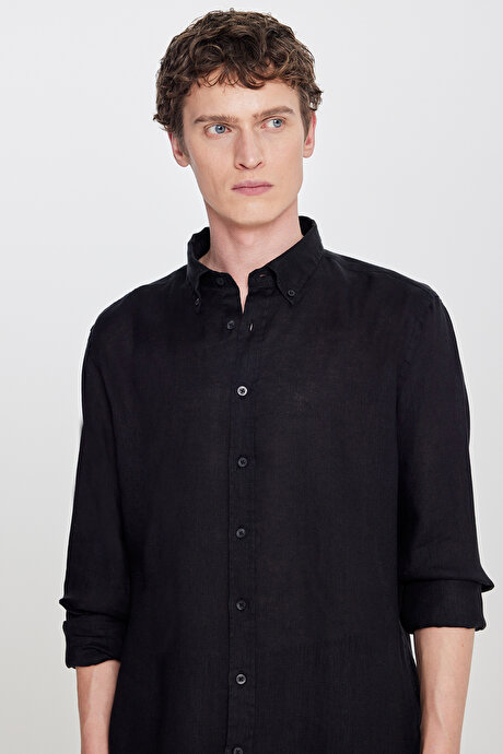 %100 Keten Comfort Fit Rahat Kesim Düğmeli Yaka Siyah Gömlek resmi