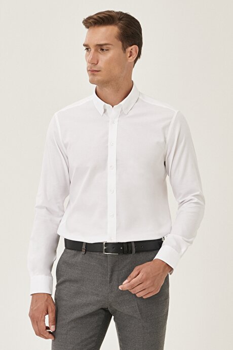 Ütü Gerektirmeyen Taılored Slim Fit Dar Kesim Düğmeli Yaka %100 Pamuk Beyaz Gömlek resmi