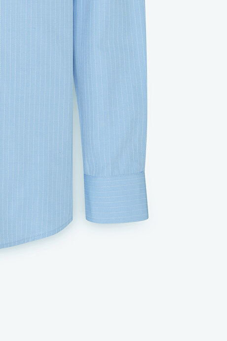 Pamuklu Slim Fit Dar Kesim Klasik Yaka Çizgili Açık Mavi Gömlek resmi