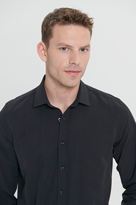 Pamuklu Slim Fit Dar Kesim Klasik Yaka Armürlü Siyah Gömlek resmi