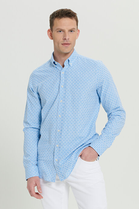 %100 Pamuk Slim Fit Dar Kesim Düğmeli Yaka Armürlü Açık Mavi Gömlek resmi